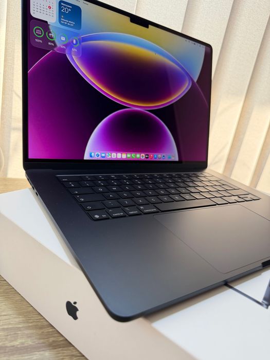 MacBook Air 15 M4 pełna gwarancja 4 cykle
