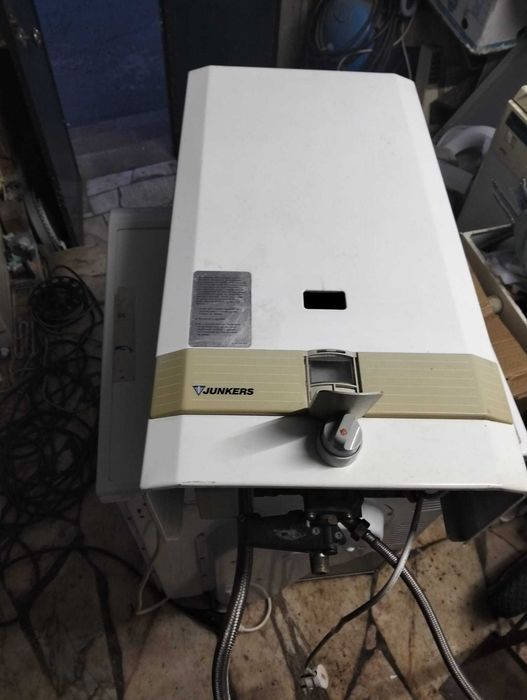 Esquentador de tiragem forçada JUNKERS