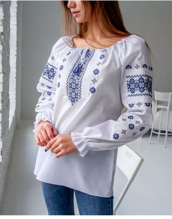 Вишиванка жіноча