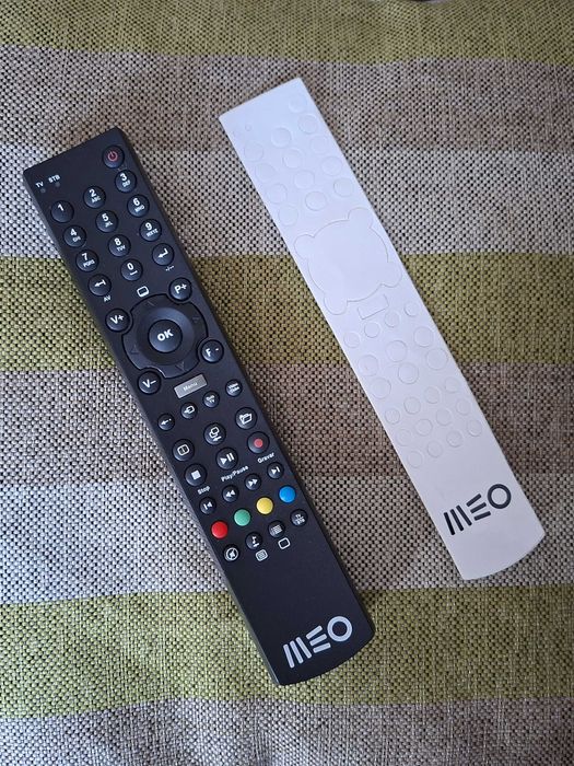 Comando MEO com película original