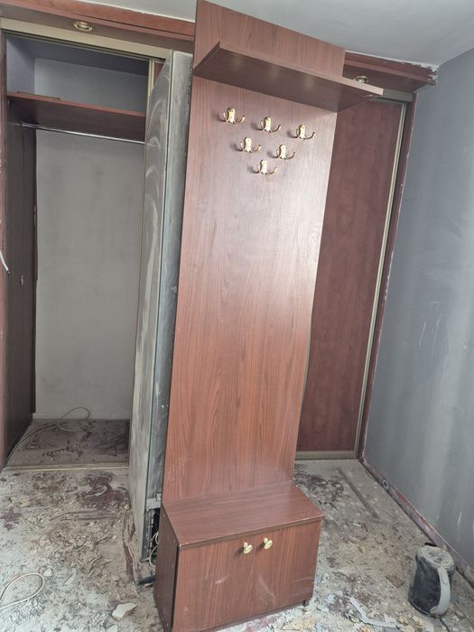 Szafka RTV i szafka na garderobe