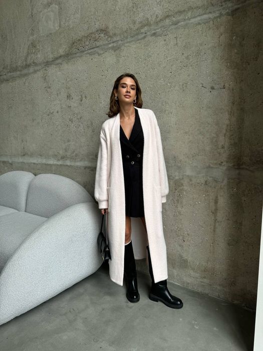 Довгий кардиган рожевого кольору