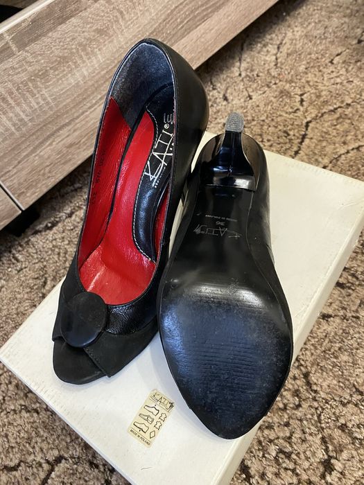 Кожаные туфли