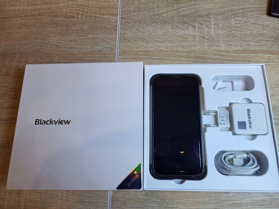 Телефон Blackview BV5900 3/32Гб