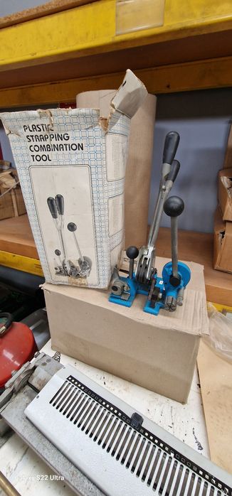 Cintar caixas ou paletes