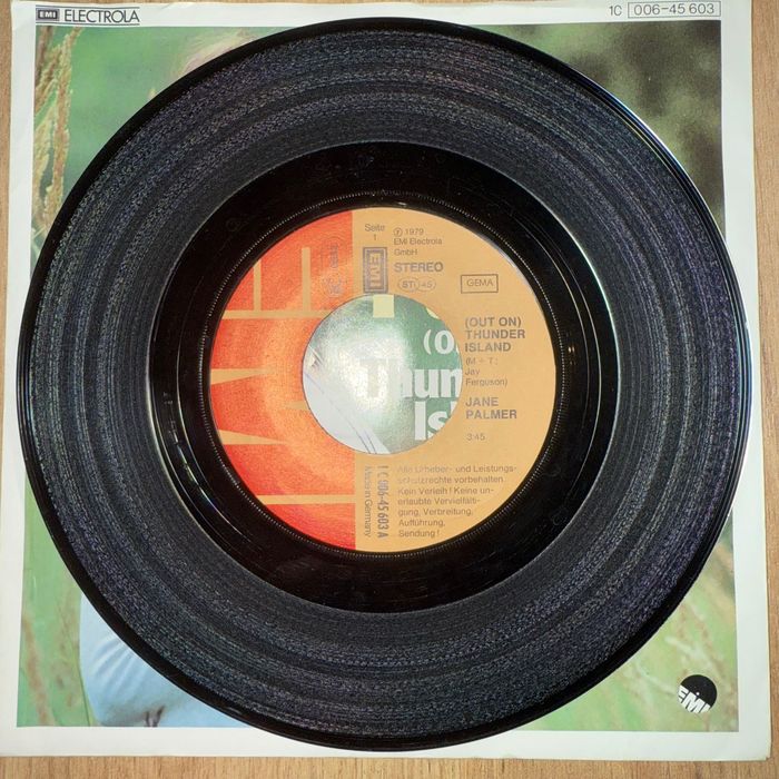 Jane Palmer - (Out On) Thunder Island / Till I Die — Winyl Single Play 7' — 1979