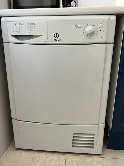 Maquina Secar Indesit