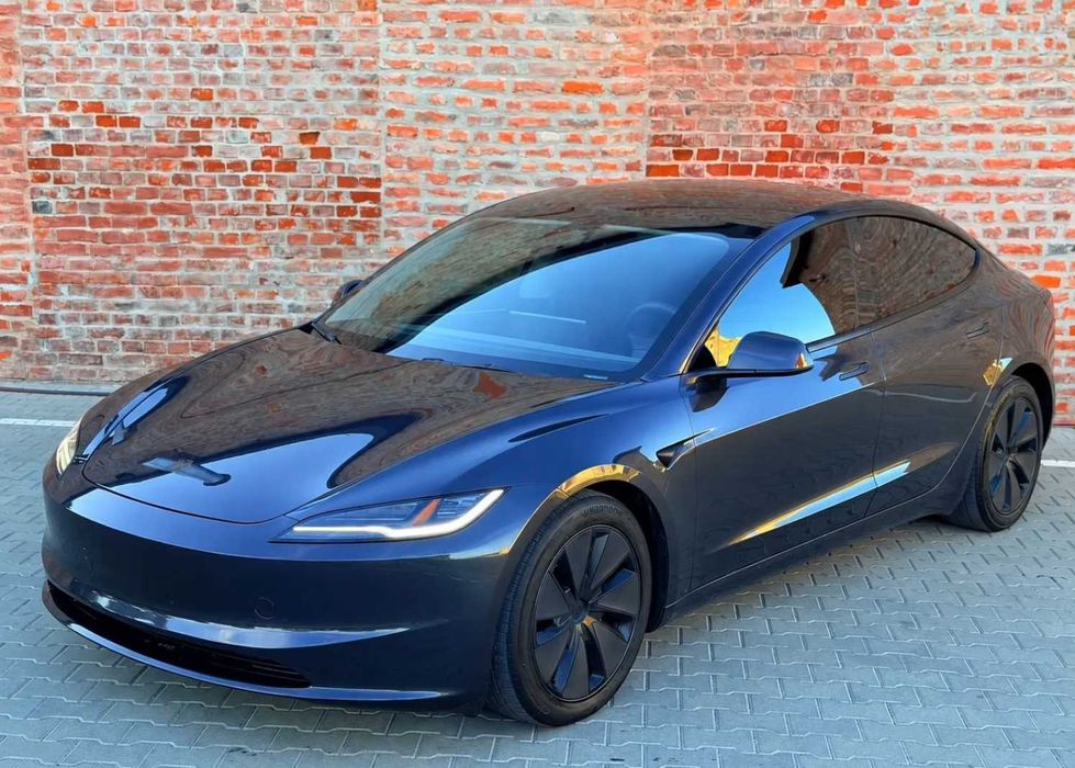 Tesla Model 3 Long Range Dual Motor 2024