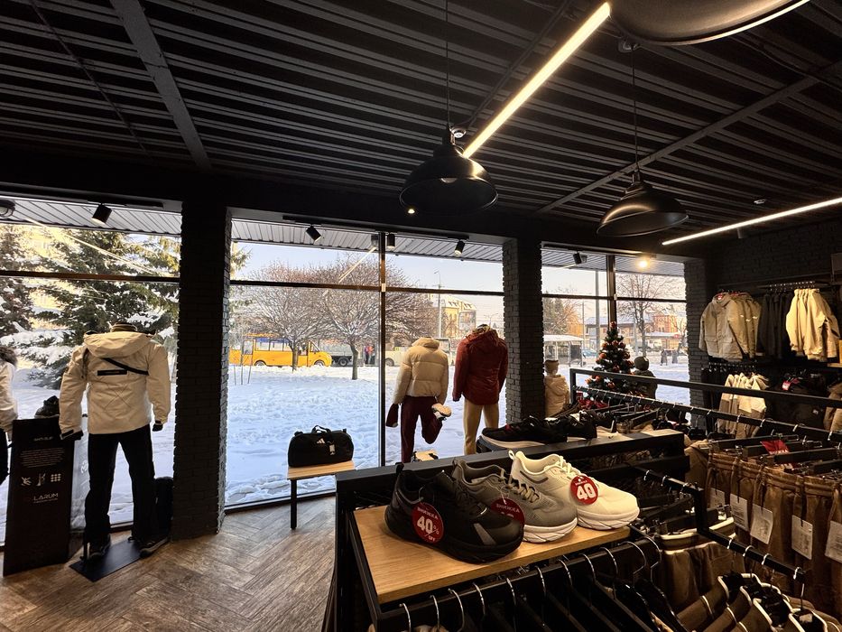 Оренда фасадної  будівлі на Пивзаводі