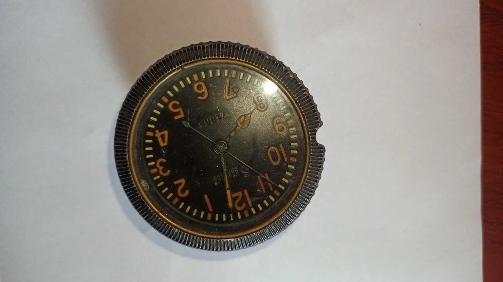 Старинные ТАНКОВЫЕ ЧАСЫ  (5 дней)