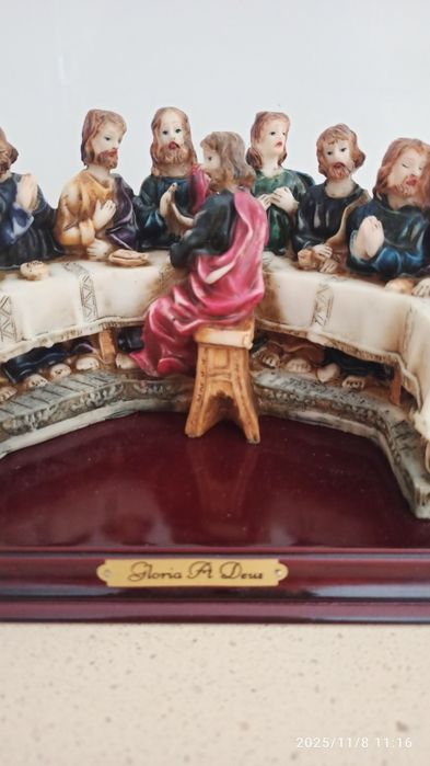 Última Ceia de Jesus Cristo, resina pintada à mão 30 cm
