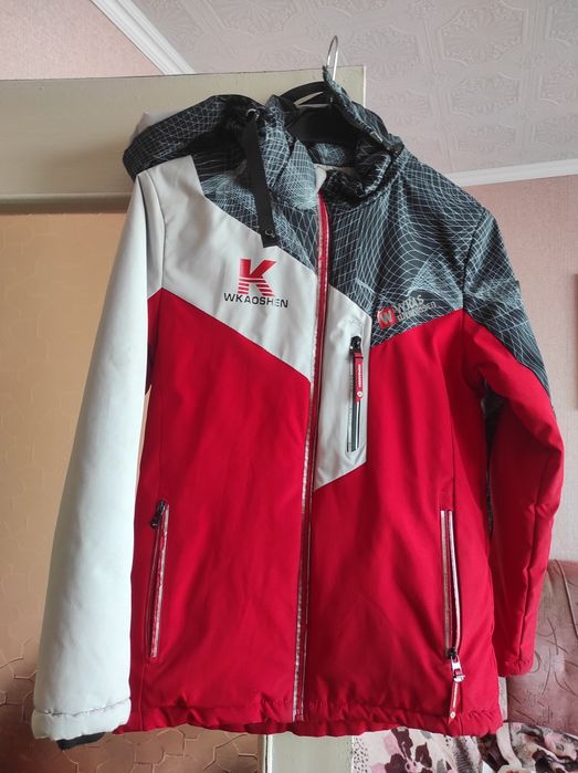 Куртка на хлопця розмір 152