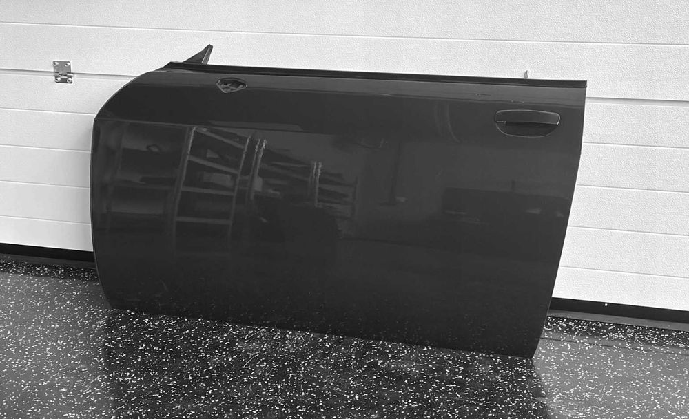 Dodge Challenger 2014-2023 двері ліва/права