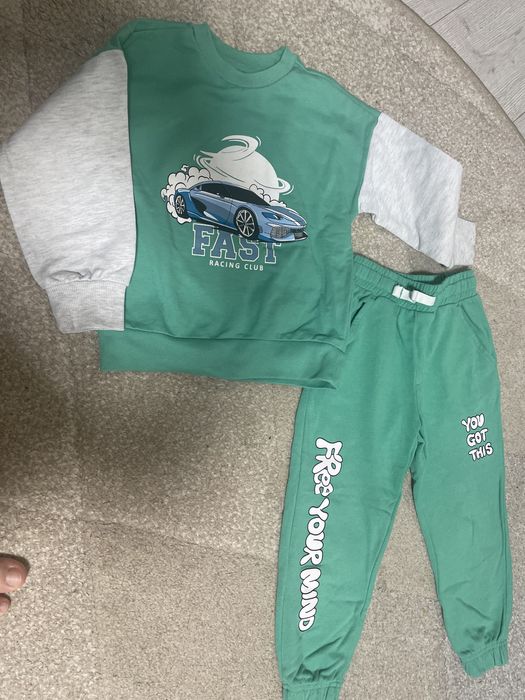 Костюм на хлопчика 104-110