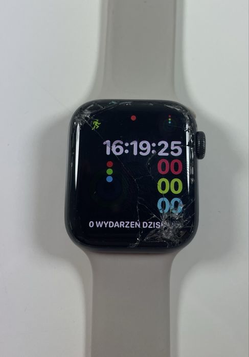 Apple Watch SE 40mm A2351 Alu Midnight GPS  MKQ13WB/A uszkodzona szybka