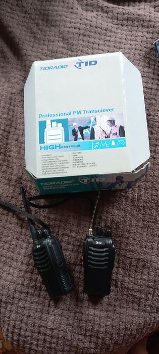 Рації td v2 2 шт та 2 акума