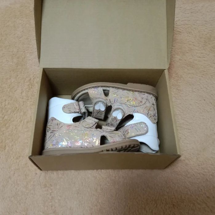 Ортопедичні босоніжки