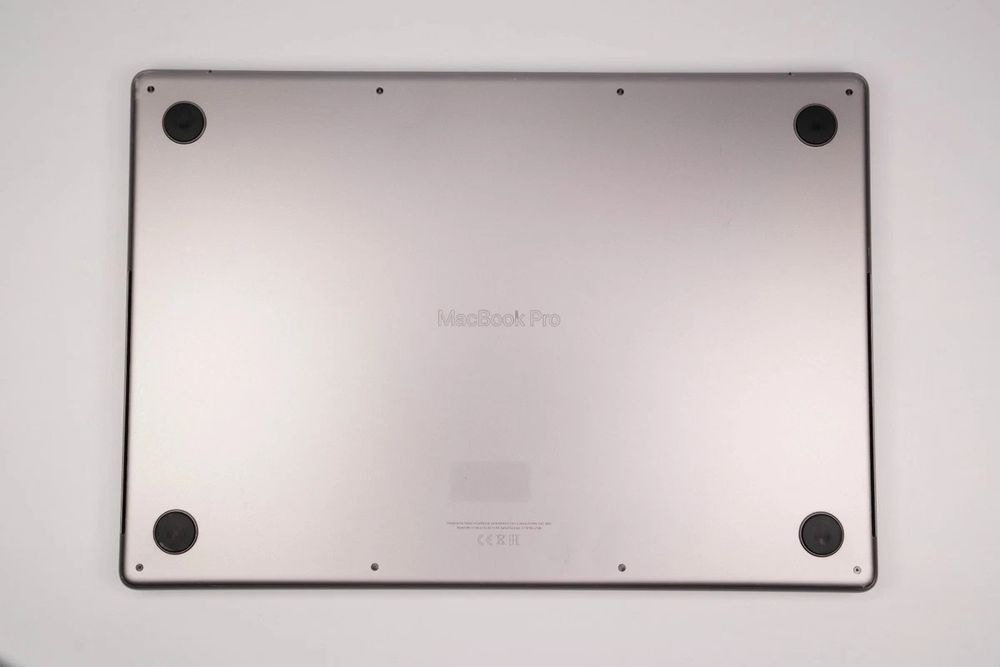 Apple MacBook Pro 16” M1 Pro | 32GB RAM | 1TB SSD | Garantia 12 meses