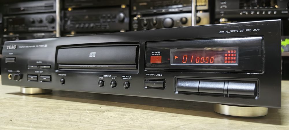 CD програвач Teac CD-P1160D