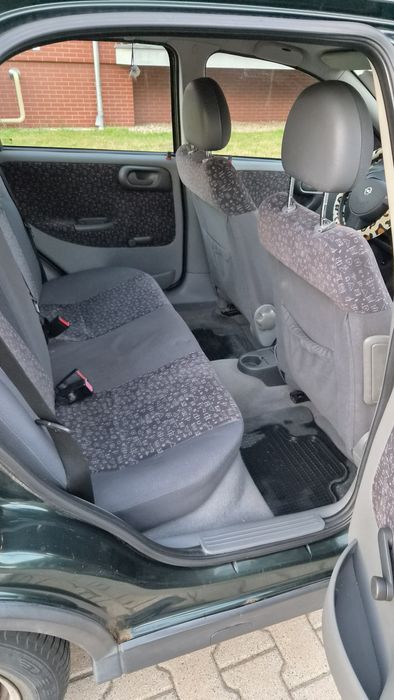 Opel Corsa C 1.2 Automat  Jeżdżąca  Do naprawy  Klimatyzacja  5 drzwi