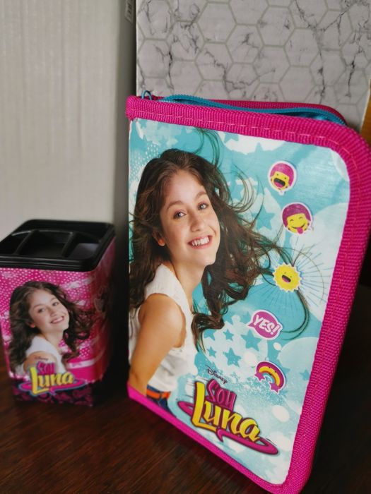 Piórnik z zamkiem i przybornik Soy Luna