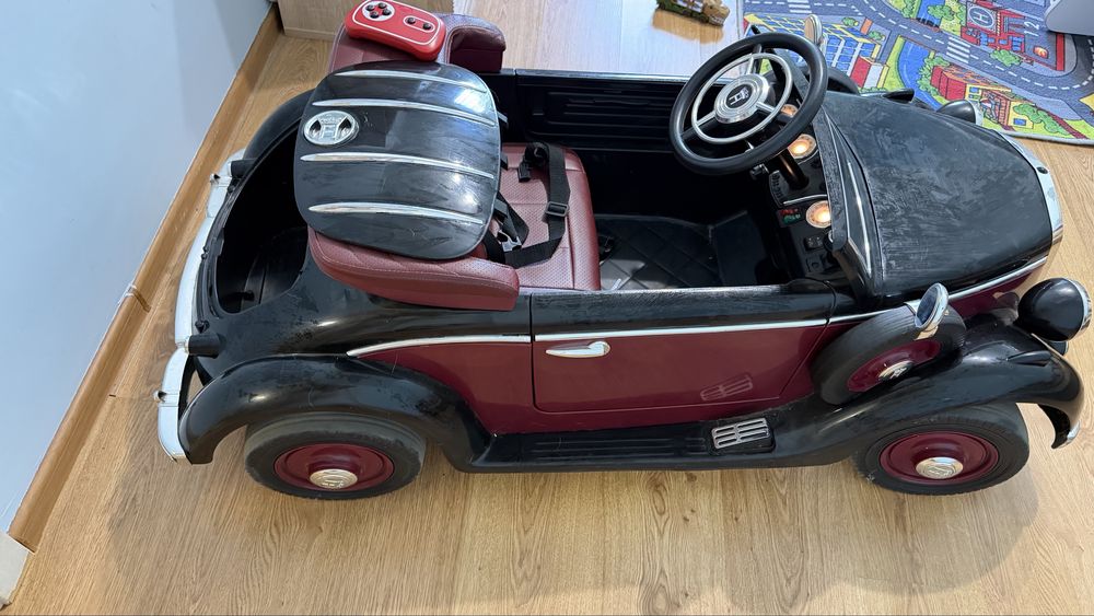 Ramiz Retro Audi Horch 930V