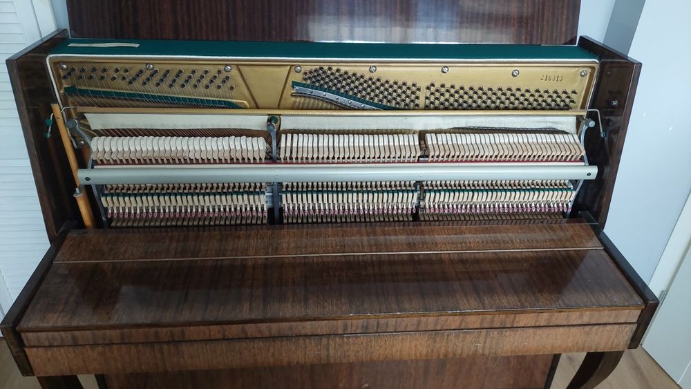Sprzedam pianino Rubinstein