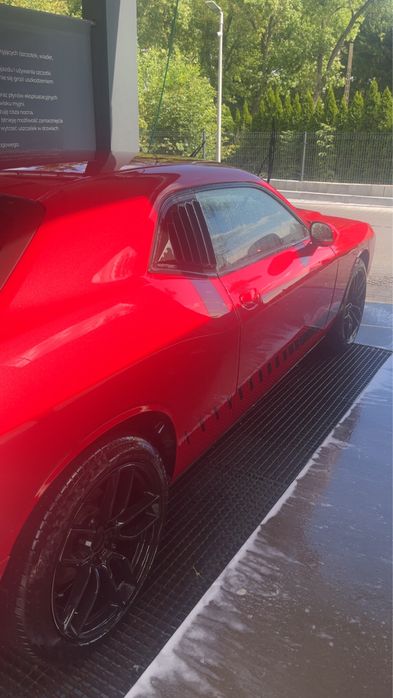 Dodge challenger
