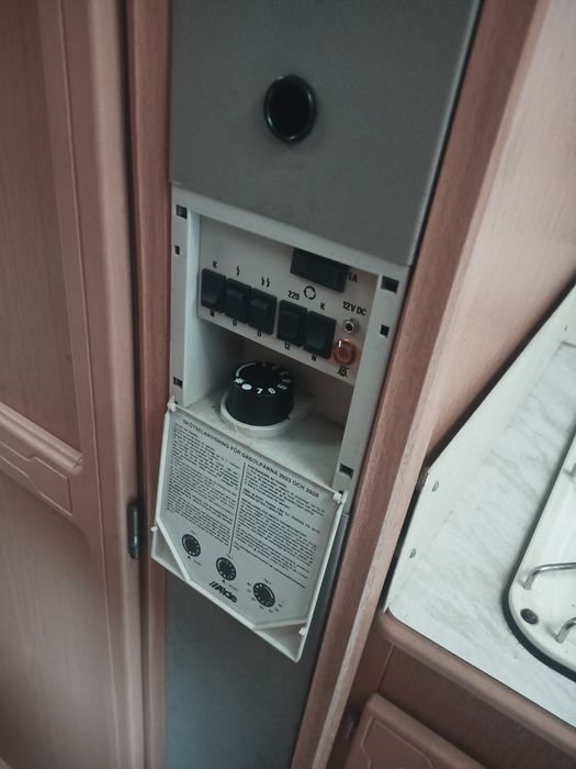 Продам причіп , дом на колесах .