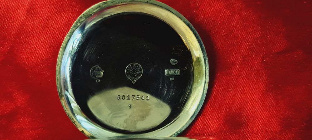 Srebrny zegarek kieszonkowy Omega