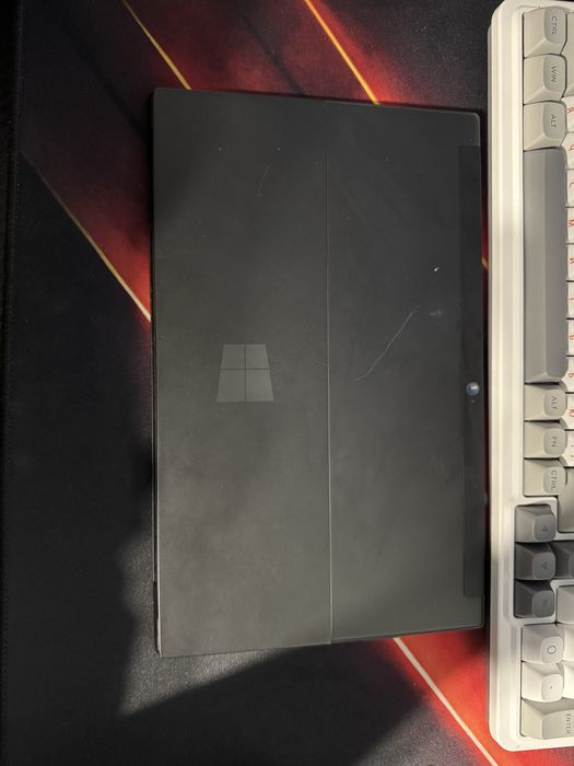 Microsoft Surface RT z Windows 10 – idealny do testów i eksperymentów!