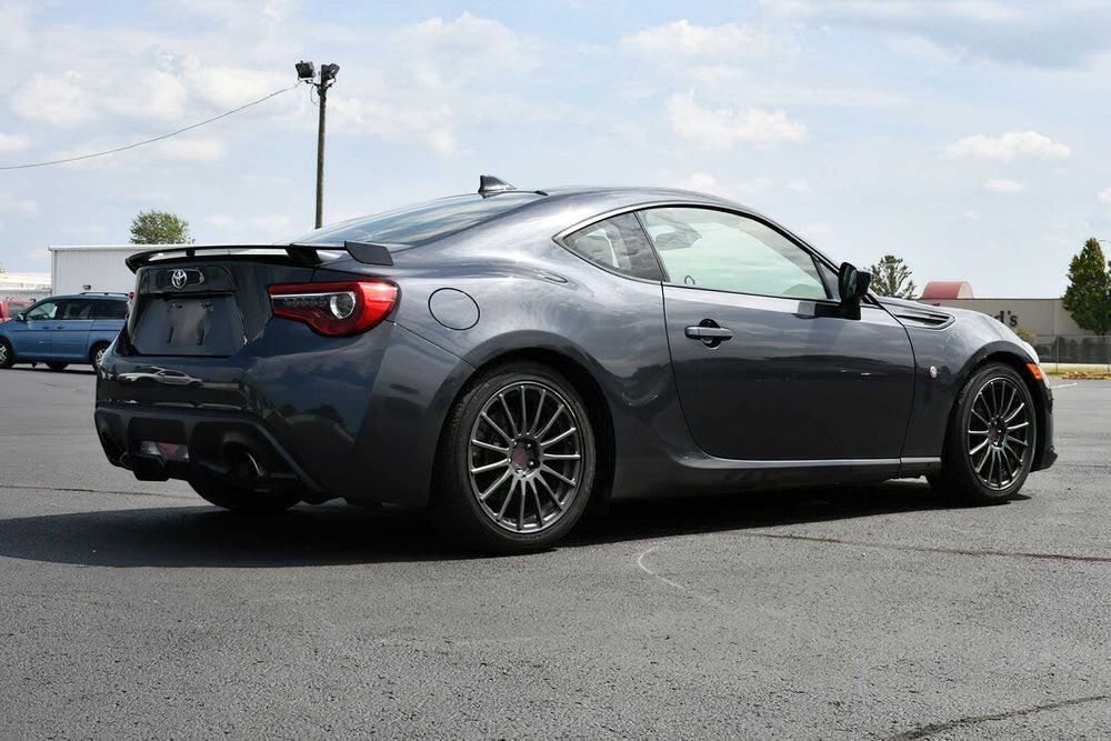 Toyota 86      2018