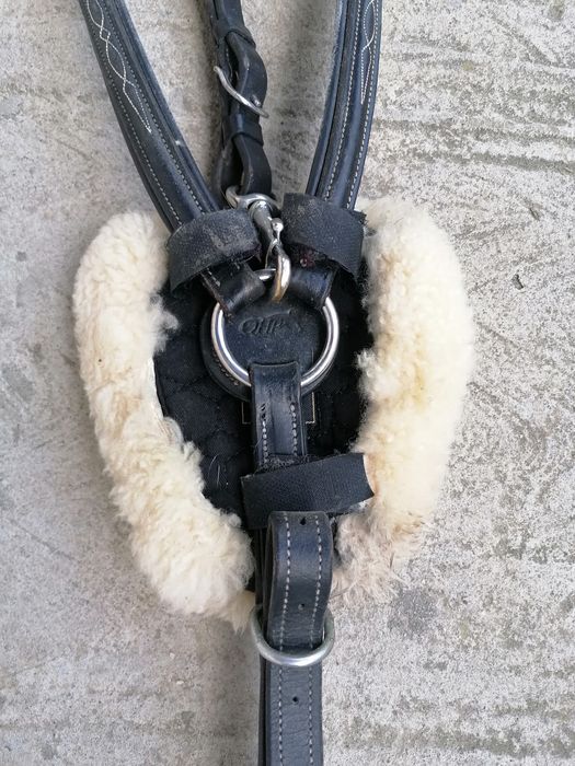 Napierśnik z wytokiem QHP + futerko BR, rozmiar PONY
