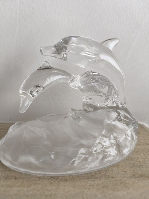 Golfinhos de vidro