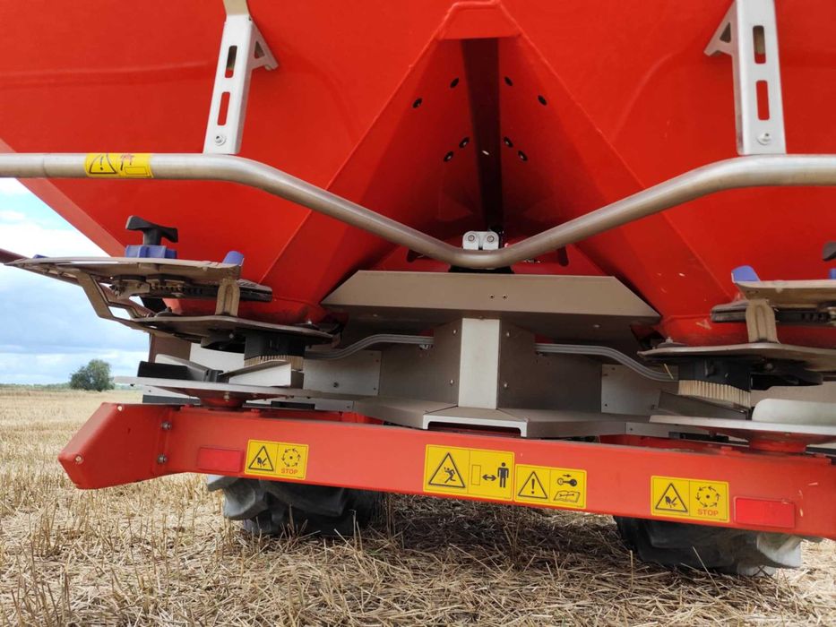 Rozsiewacz nawozów AXIS 20.2 K RAUCH AMAZONE