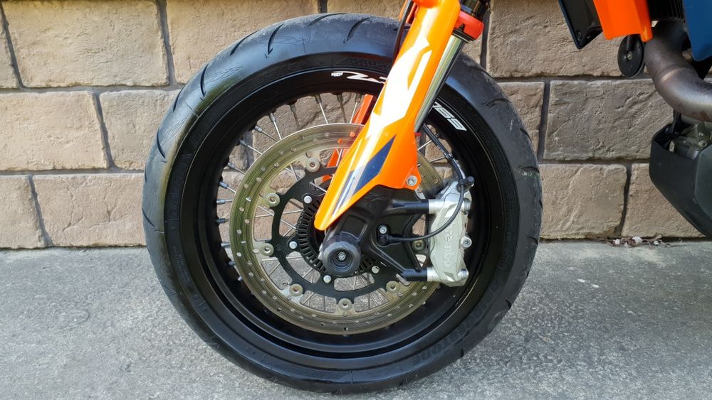 Ktm smc 690r 2023рік (не husqvarna 701, gas gas 701)