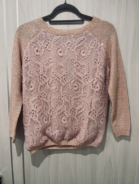 Sweter koronka srebrna nitka kokardki pudrowy M/L