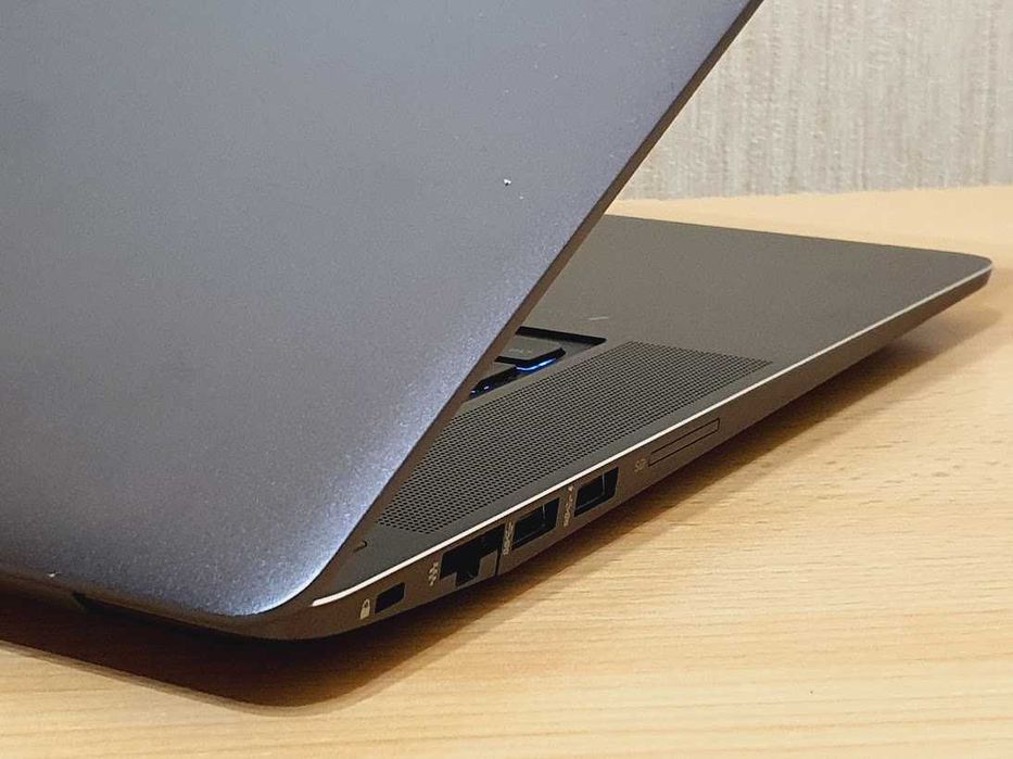 Ігровий HP ZBook Studio G3 XeonE3-1505M RAM16 NVIDIA Quadro M1000M,4Gb