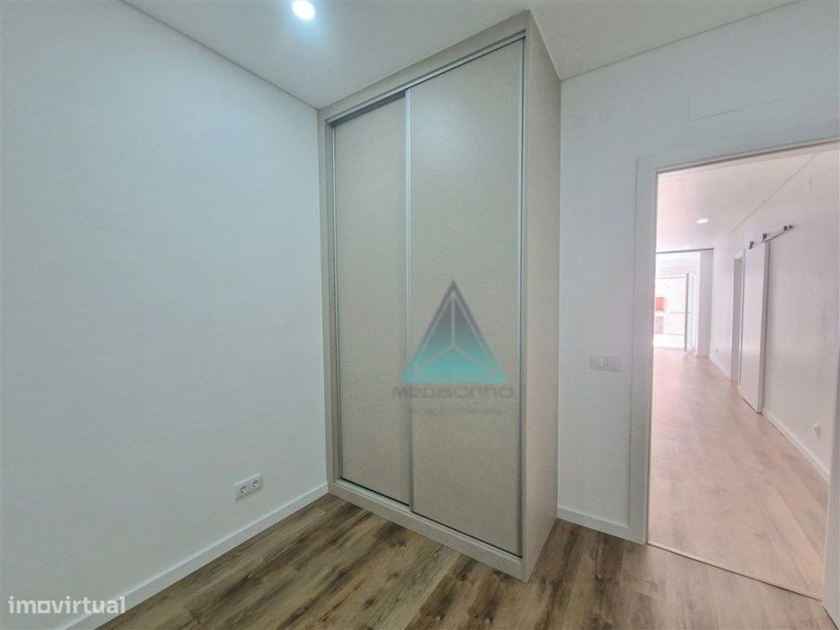 T3 Cruz de Pau ** Quintal * * REMODELADO