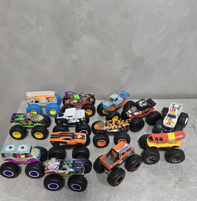 Хот Вiлс Монст Тракс