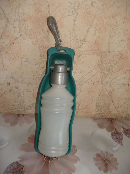 Поїлка для собак