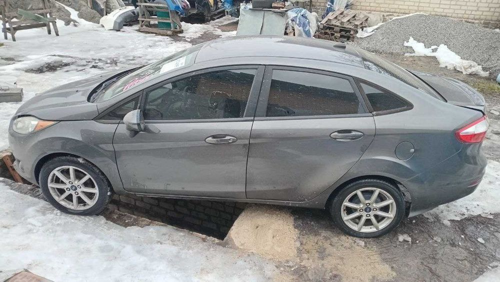 Разборка Форд Фиеста 2018 Америка, цвет J7  Ford Fiesta