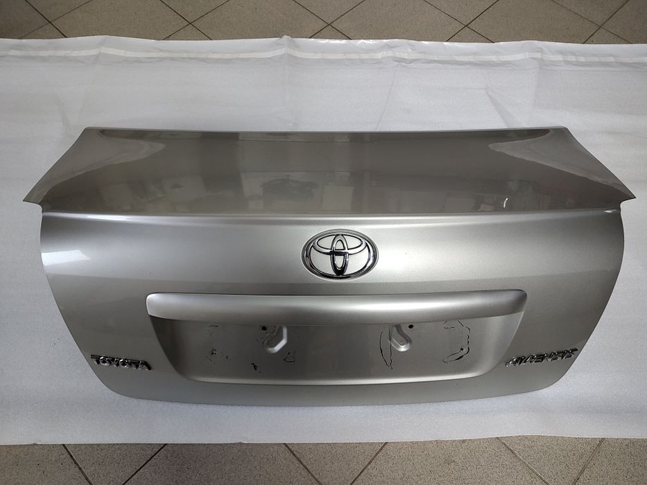 Кришка багажника Toyota Avensis T_25 03-08 Седан/Універсал/Ліфтбек