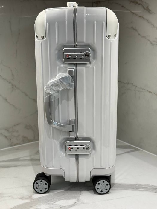Валіза Rimowa Hybrid Cabin White для ручної поклажі /чемодан ручная кладь белый