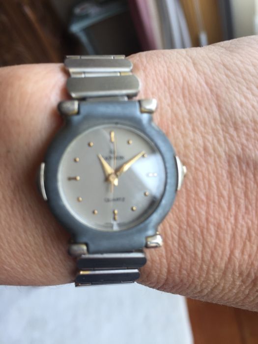 Relógios Swatch e outras marcas