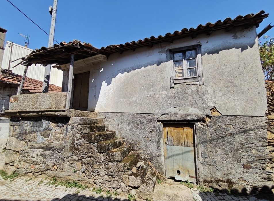 Casa de pedra em Bornes