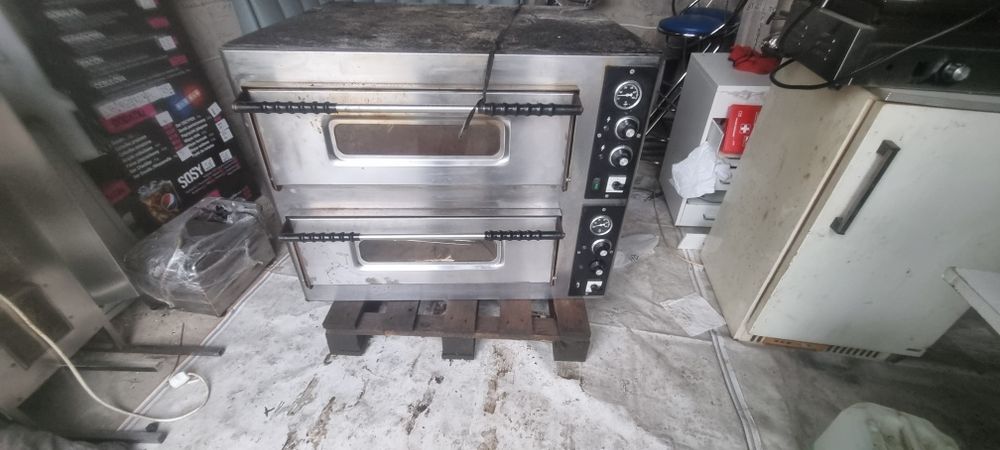 Piec do pizzy stół GRATIS