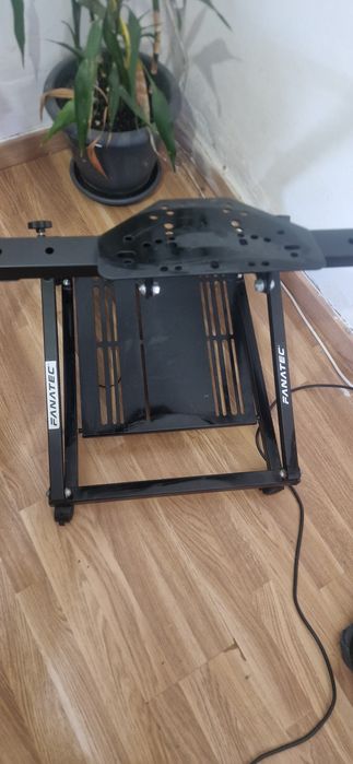 Wheel stand cockpit