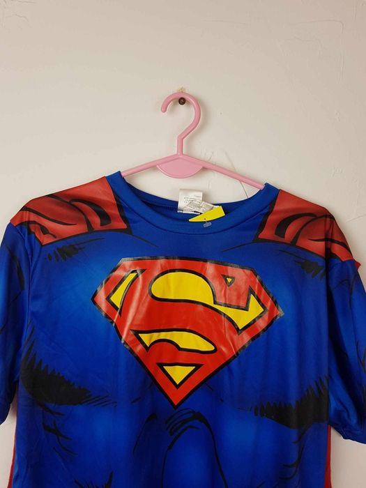 Bluzka z peleryną przebranie Superman rozmiar M. AM175