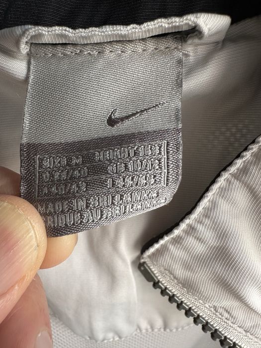 Casaco impermeável exclusivo Nike unisexo com idades 10/12 anos